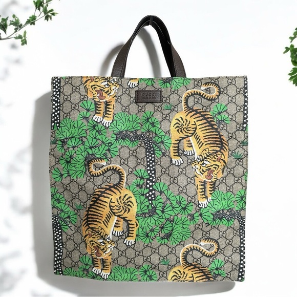 Gucci GG Supreme Bengal Tiger Tote - Picture 2 of 9